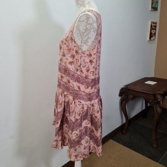 Logo Lavish Lori Goldstein Pink Floral Lace Sleeveless Tunic Top US 8 - Picture 12 of 15